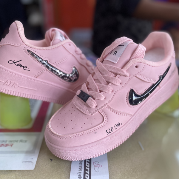 Blush Velvet Low-Top